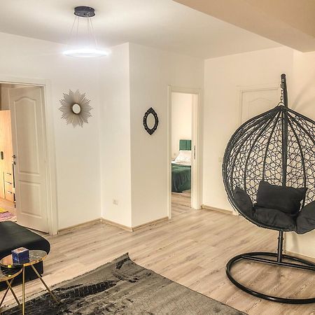 Luxury Bucovina Apartment Gura Humorului Exterior photo