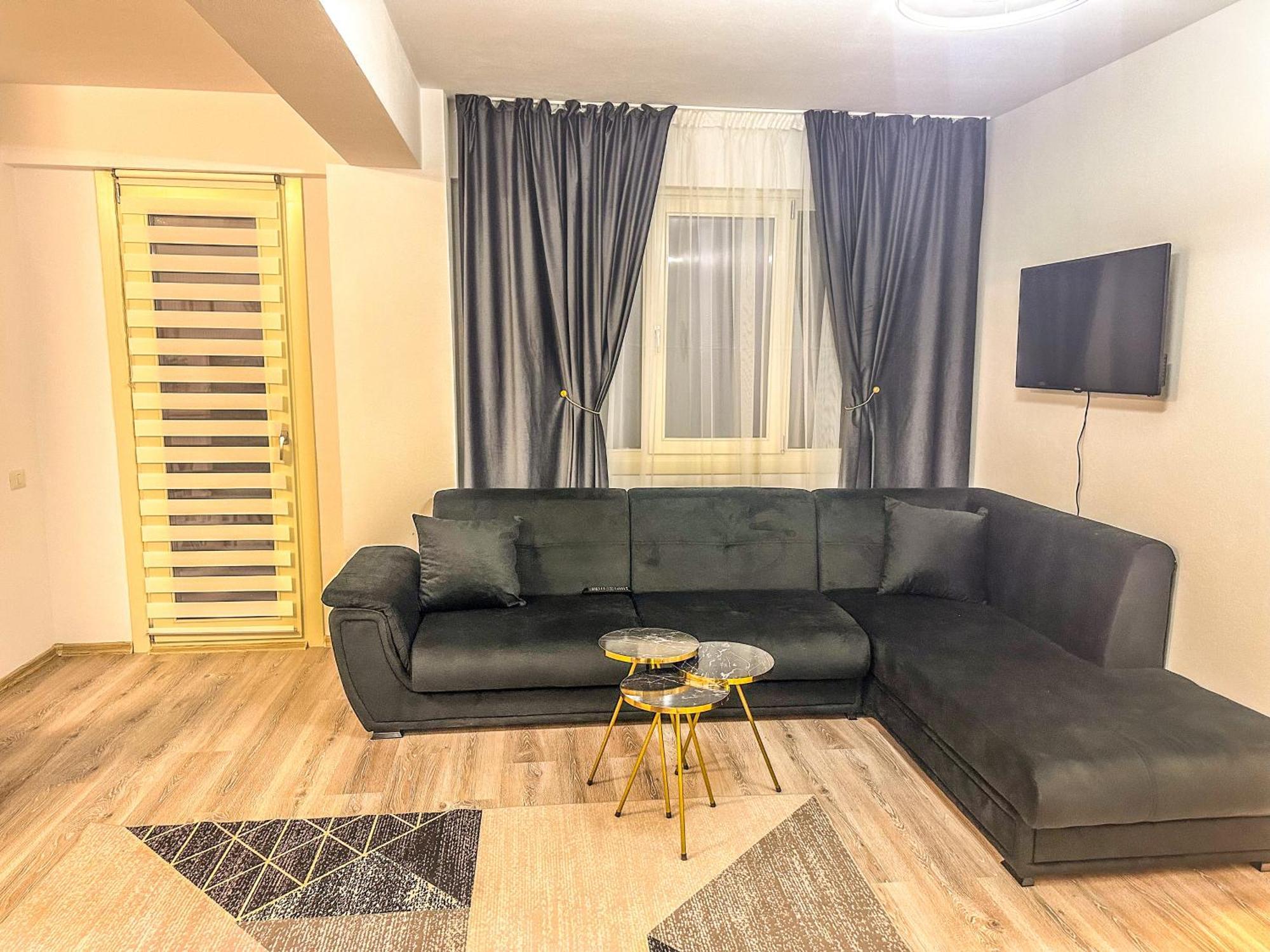 Luxury Bucovina Apartment Gura Humorului Exterior photo