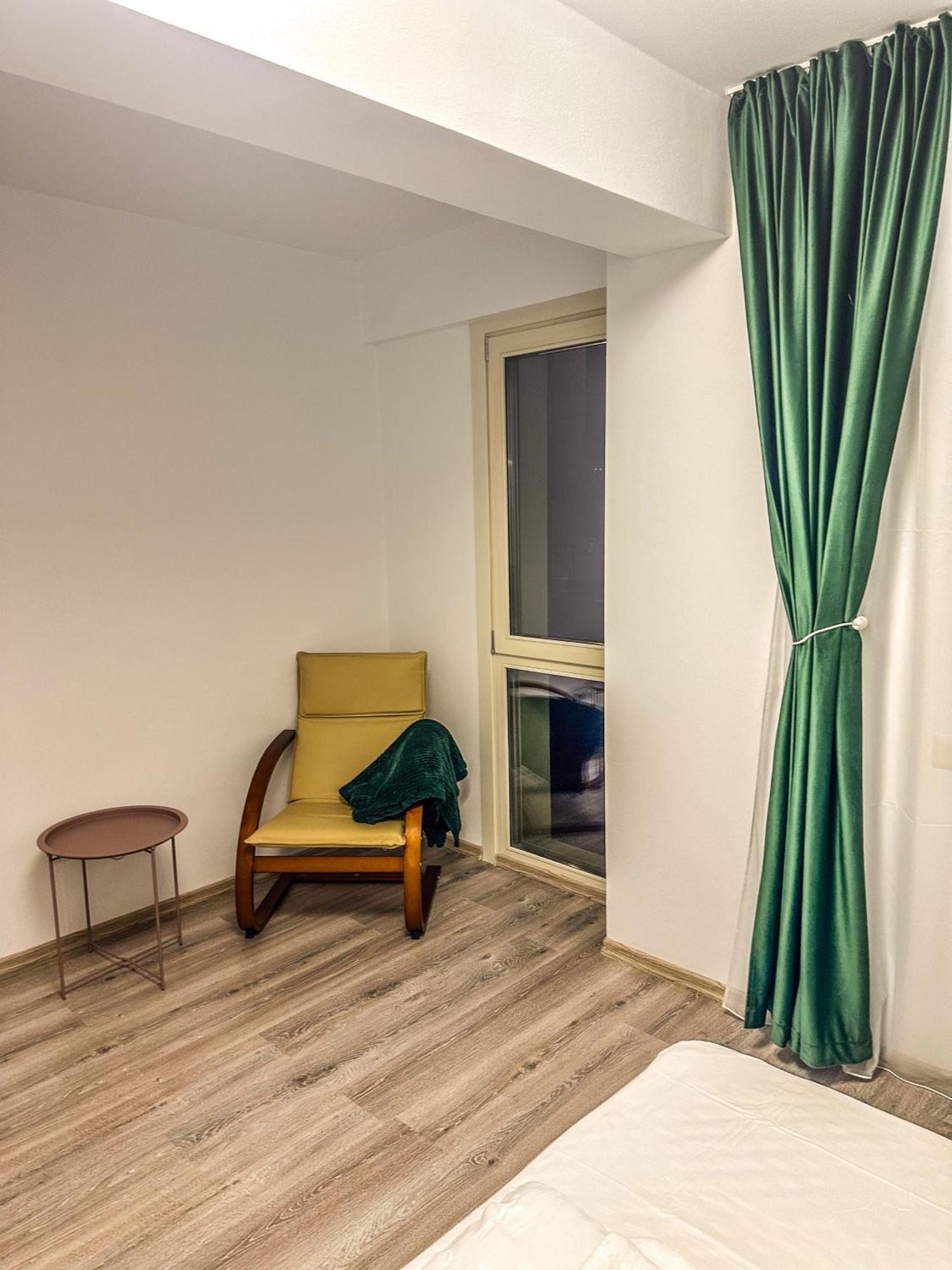 Luxury Bucovina Apartment Gura Humorului Exterior photo